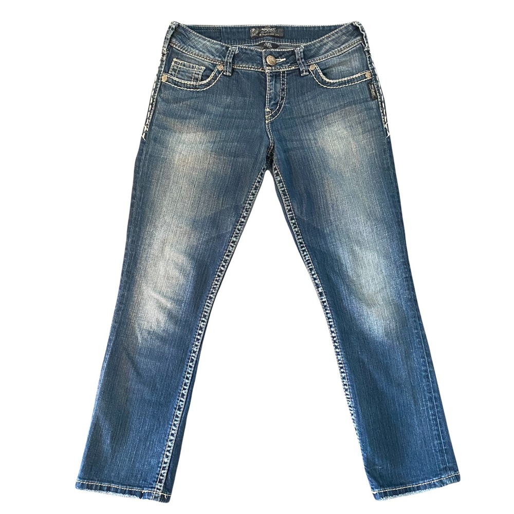 Silver Suki Distressed Capri Jeans 27